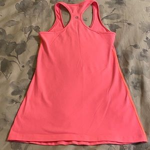 Lululemon Women’s tank top - size 4